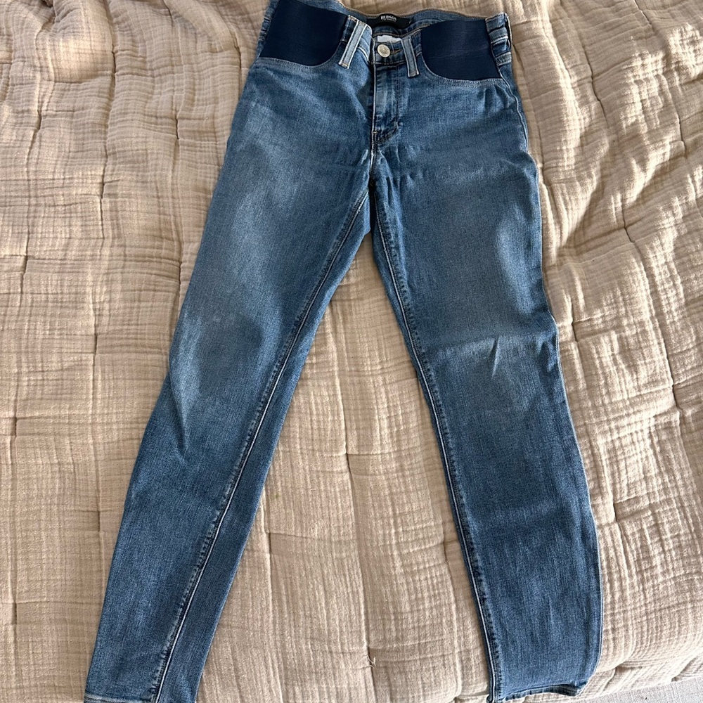 Maternity Jeans - Hudson - Nico Super Skinny Crop - Picture 2 of 5
